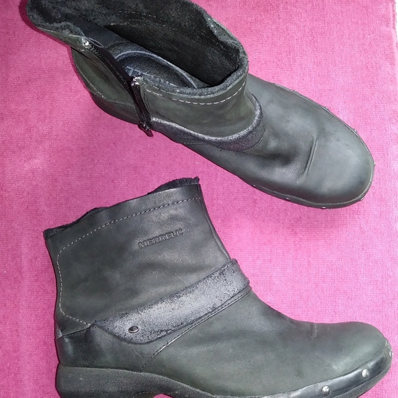 Merrell black leather boots. - Picture 5 of 7
